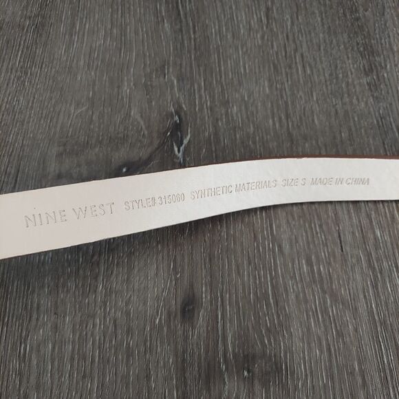 Nine West Faux Leather Tan Belt Size Small - Picture 4 of 6